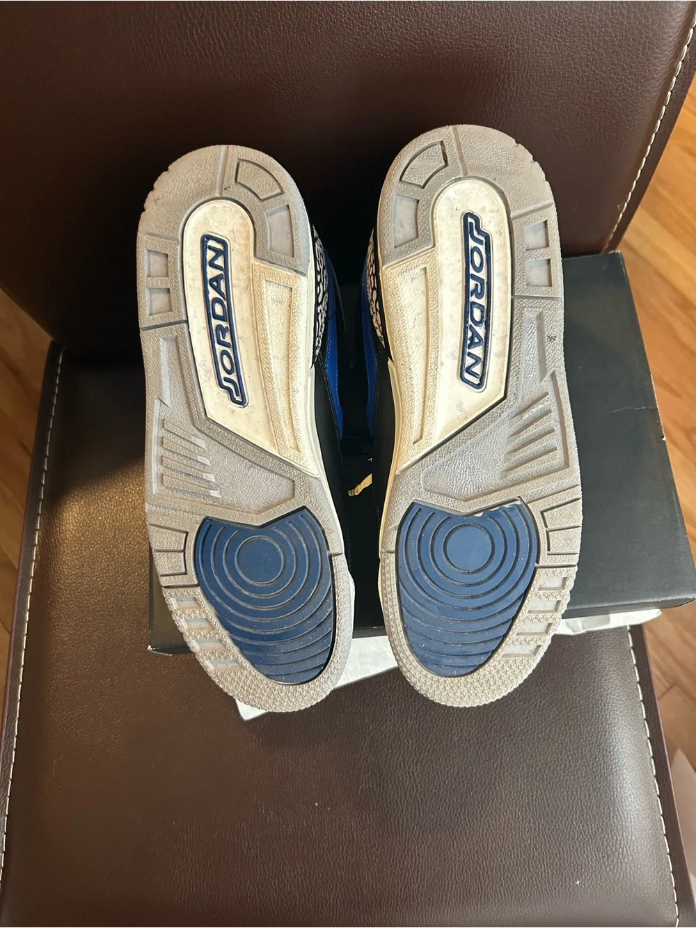 Air Jordan Legacy 312 Low (GS) Size 7Y EUC